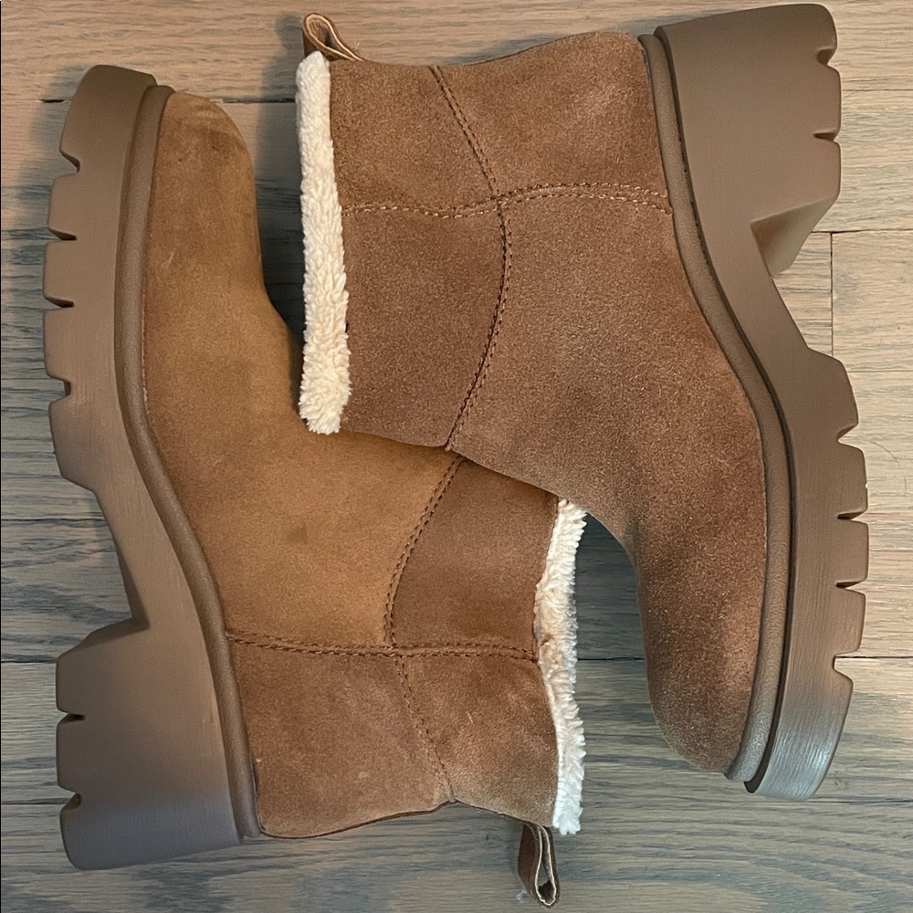 Steve Madden Tan Suede Winter Boots